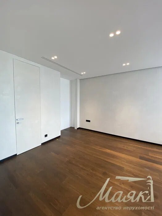 У Києві здають в оренду &quot;ексклюзивну&quot; квартиру за 200 тисяч на місяць: у чому її унікальність (фото)